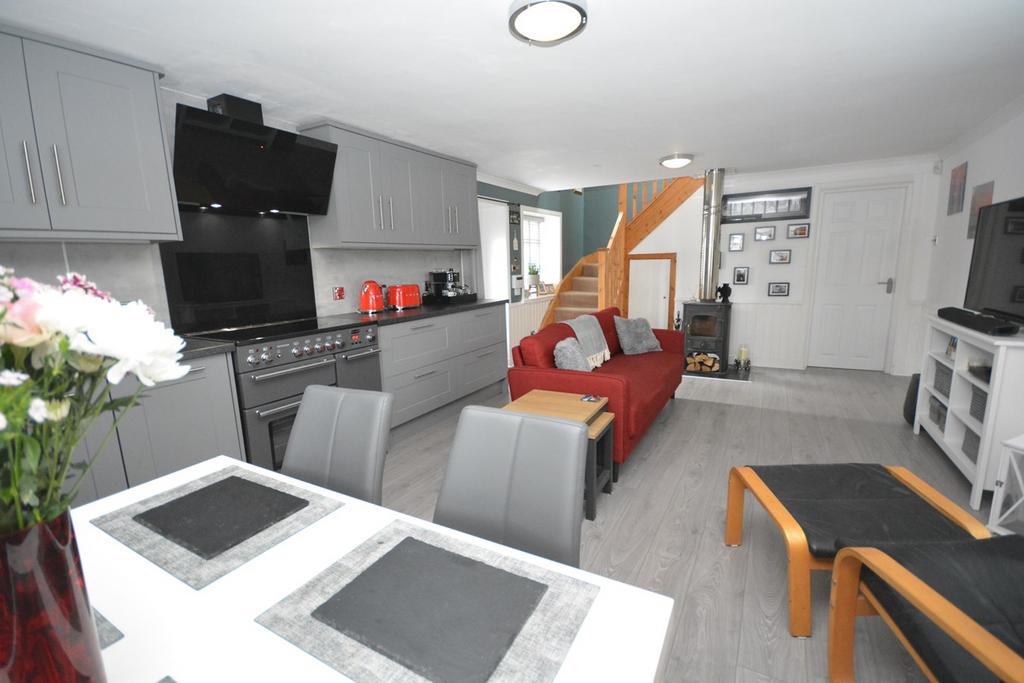 Gate Cottage, Fardalehill, Kilmarnock, KA2 2 bed detached house for