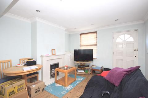 2 bedroom terraced house for sale - Church Road, Westoning, MK45