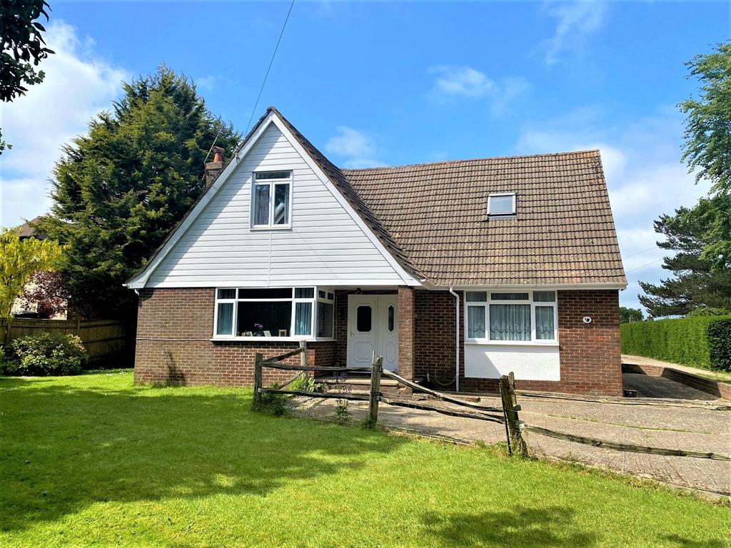 Cookstown Close, Ninfield, Battle, TN33 5 bed detached house for sale