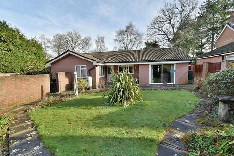 25a Albert Road, Ferndown, BH22 9HD