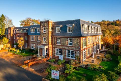 1 bedroom apartment for sale - The Cloisters, High Street, Great Missenden, Buckinghamshire, HP16