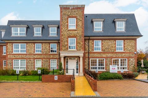 2 bedroom apartment for sale - The Cloisters, High Street, Great Missenden, Buckinghamshire, HP16