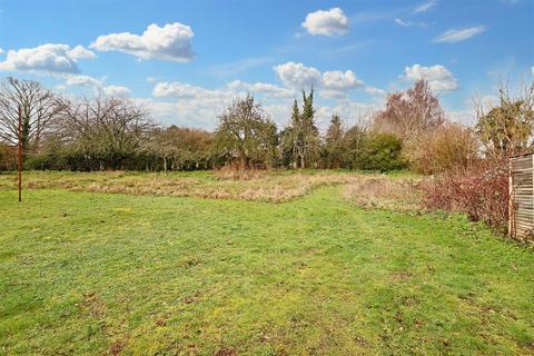 Oaklyn Black Street, Gisleham, Lowestoft, NR33 8EL