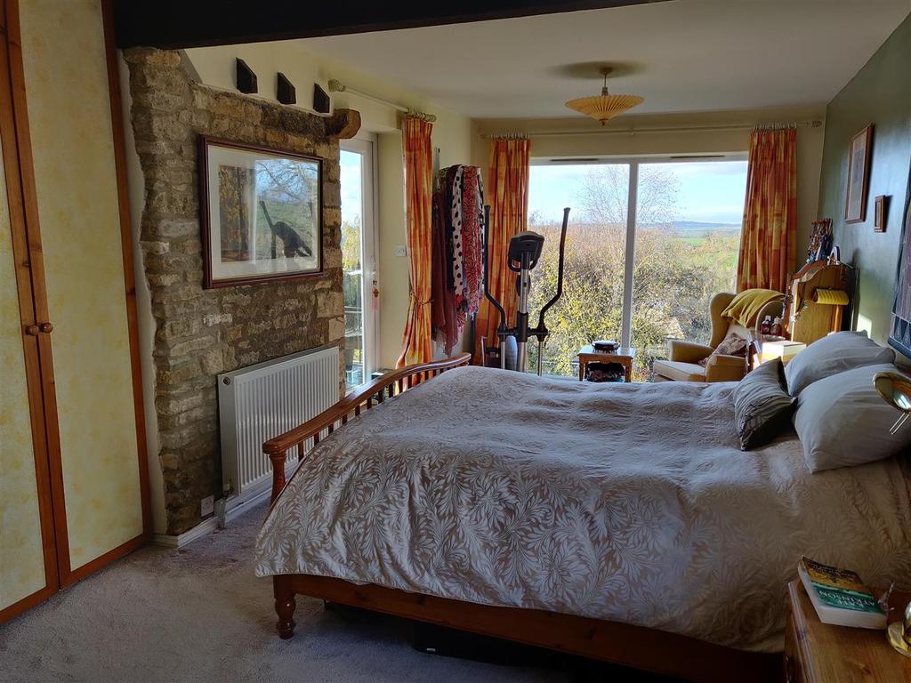 Main bedroom.jpg