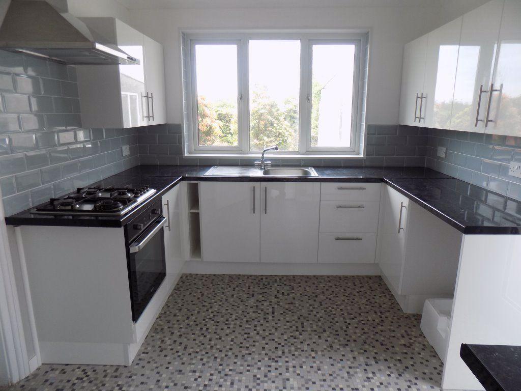 Kittle, Gower 3 bed house £1,200 pcm (£277 pw)