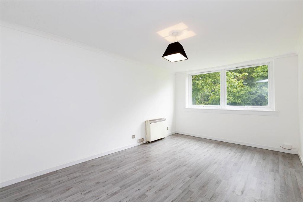 Braehead Road, Cumbernauld, Glasgow 2 bed £575 pcm (£133 pw)