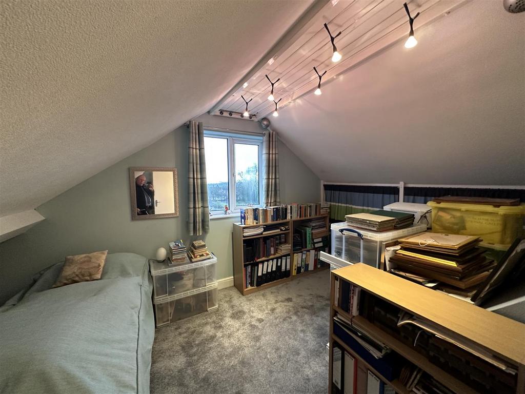 Loft room.jpg