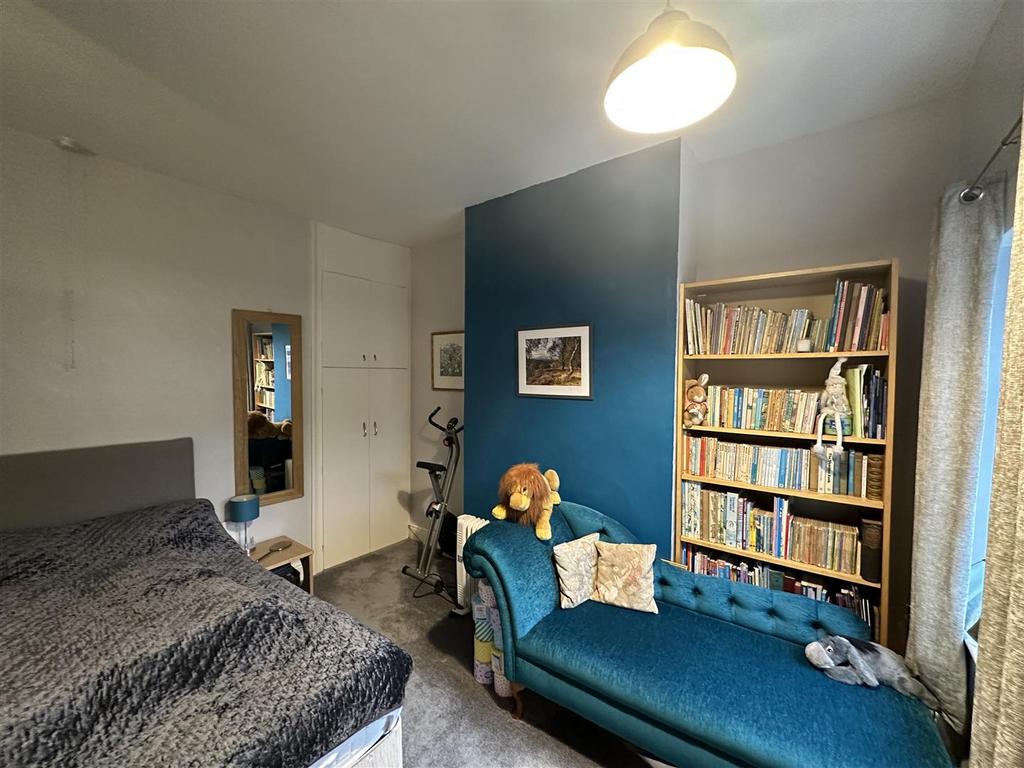 Bedroom 2.jpg