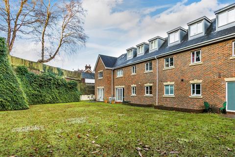Flat 1, Canvas Court Kings Road, Haslemere, GU27 2QN