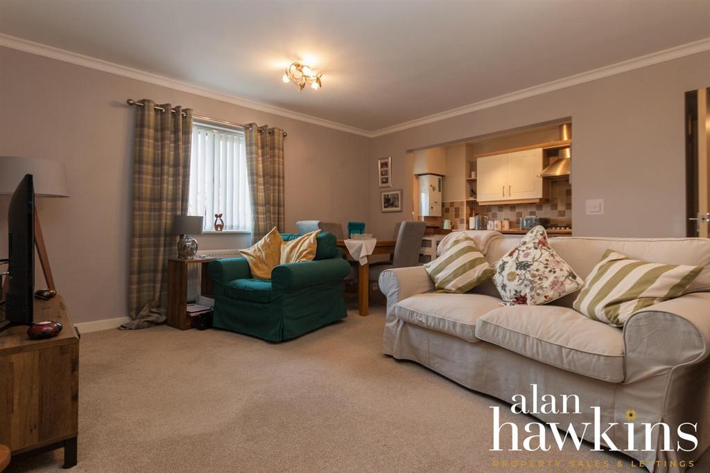 Harrier Close, Calne SN11 9 2 bed apartment £165,000
