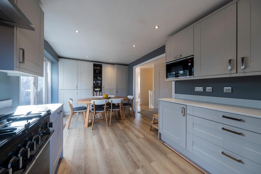 18 Bramley Court-006.JPG