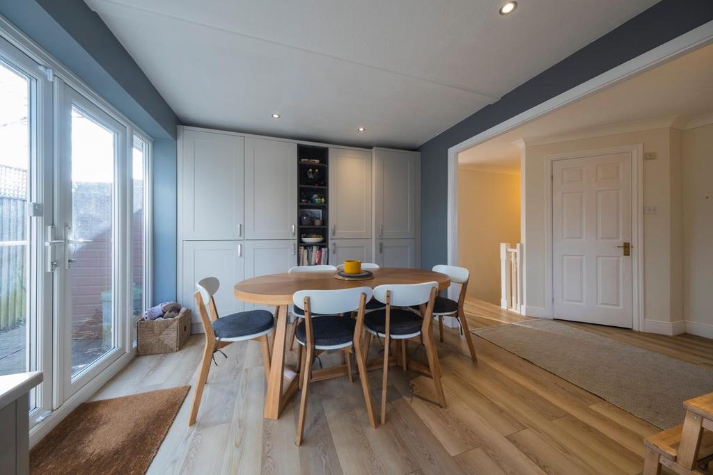 18 Bramley Court-007.JPG
