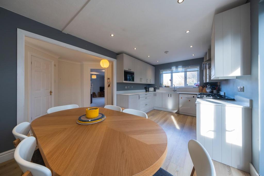 18 Bramley Court-009.JPG