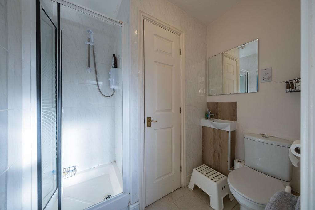 18 Bramley Court-027.JPG