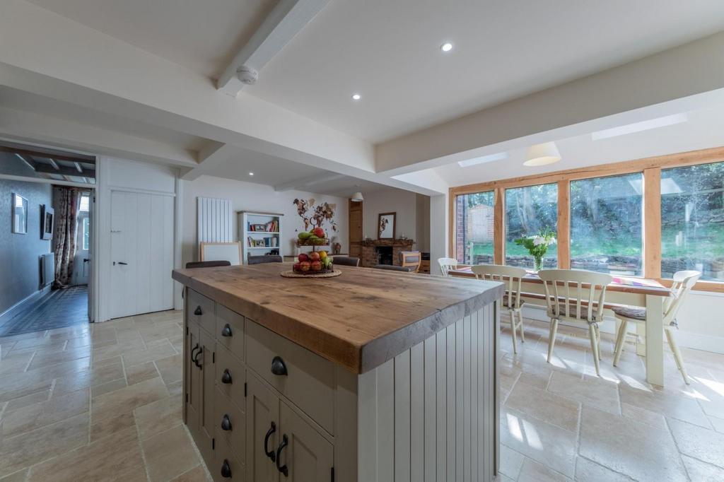 Open Plan Family Breakfast Dining Kitchen