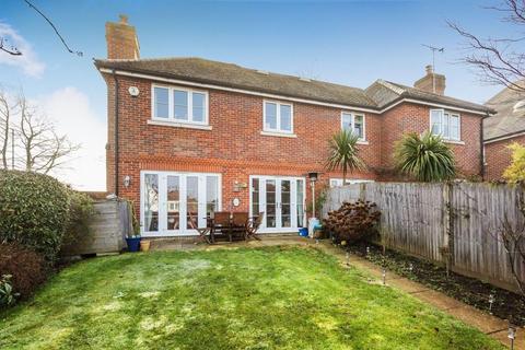 4 bedroom semi-detached house for sale - LYNGARTH CLOSE, GREAT BOOKHAM, KT23