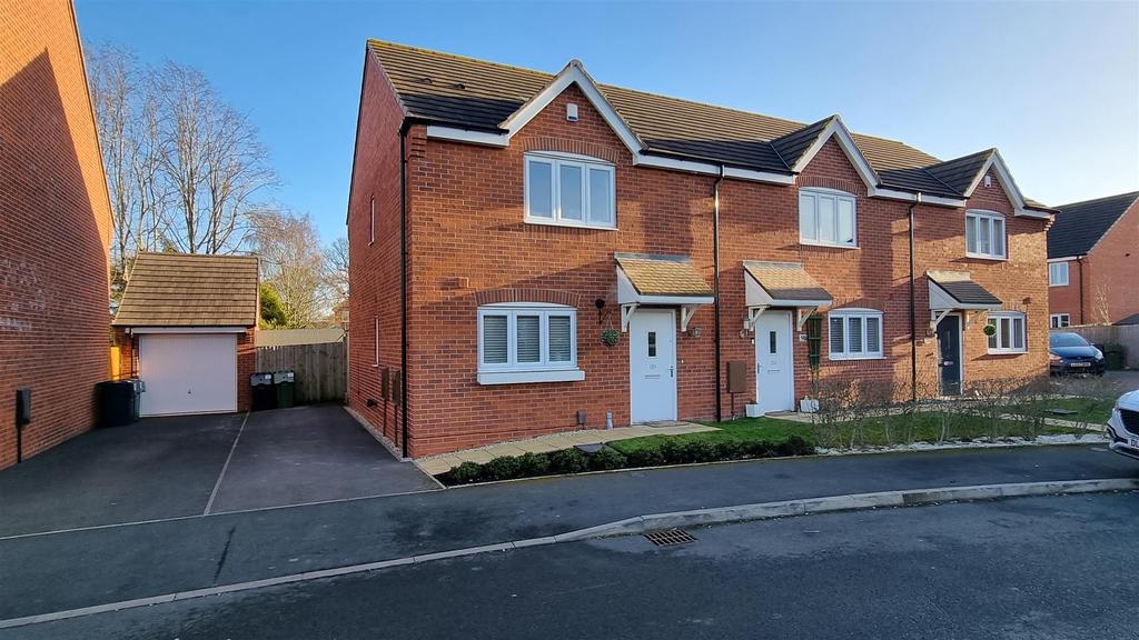 Burnham Road, Wythall 3 bed end of terrace house for sale £325,000