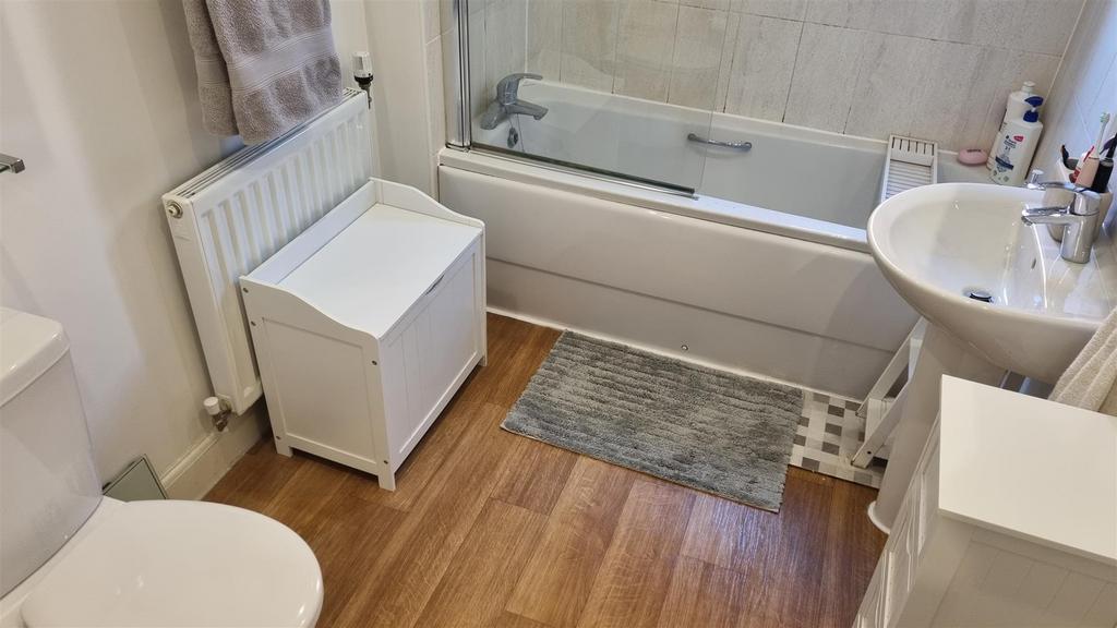 Modern bathroom