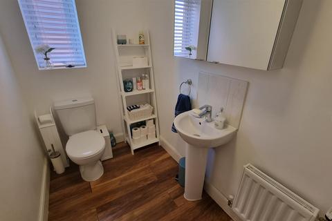 119 Burnham Road, Wythall, Birmingham, B47 6AS