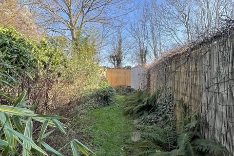 49 High Ridge, Godalming, GU7 1YF
