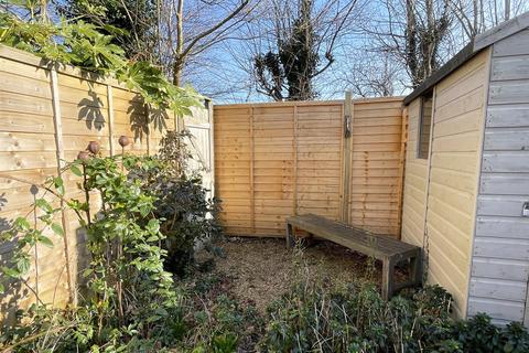 49 High Ridge, Godalming, GU7 1YF