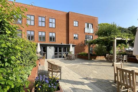 2 bedroom retirement property for sale, Godalming - Exclusive Retirement Development