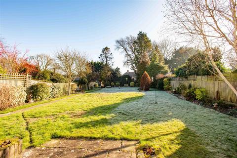 56 Sutherland Avenue, Petts Wood, Orpington, BR5 1RB