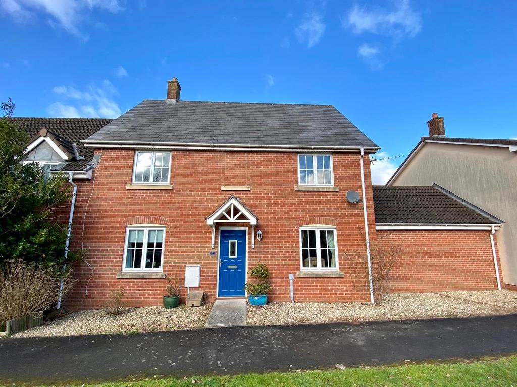 Waylands Road, TIVERTON, Devon 4 bed semi-detached house - £395,000