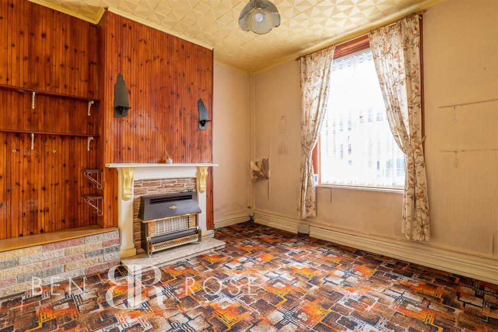 Pall Mall, Chorley 2 bed terraced house £69,995