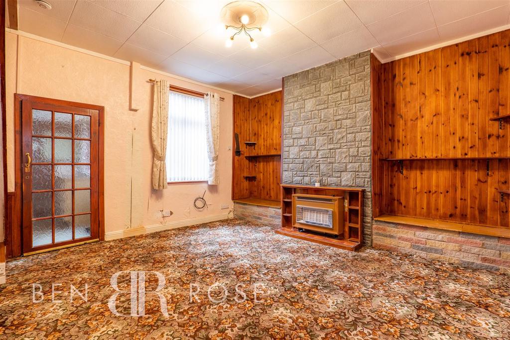 Pall Mall, Chorley 2 bed terraced house £69,995