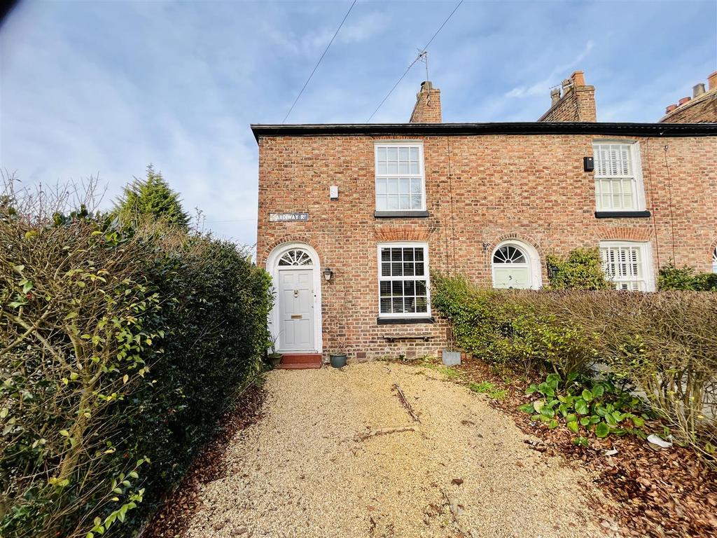 Sandiway Road, Altrincham 2 bed end of terrace house for sale £365,000