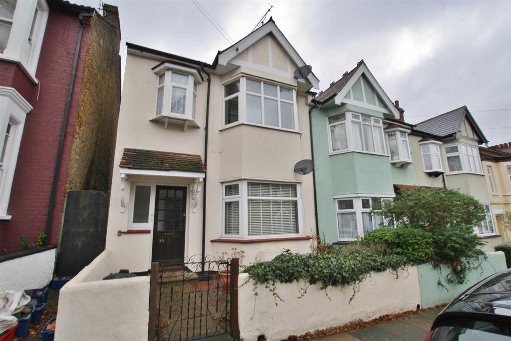 Victoria Drive, LeighOnSea 1 bed flat £795 pcm (£183 pw)