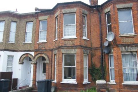 2 bedroom flat to rent, South Road, Herne Bay