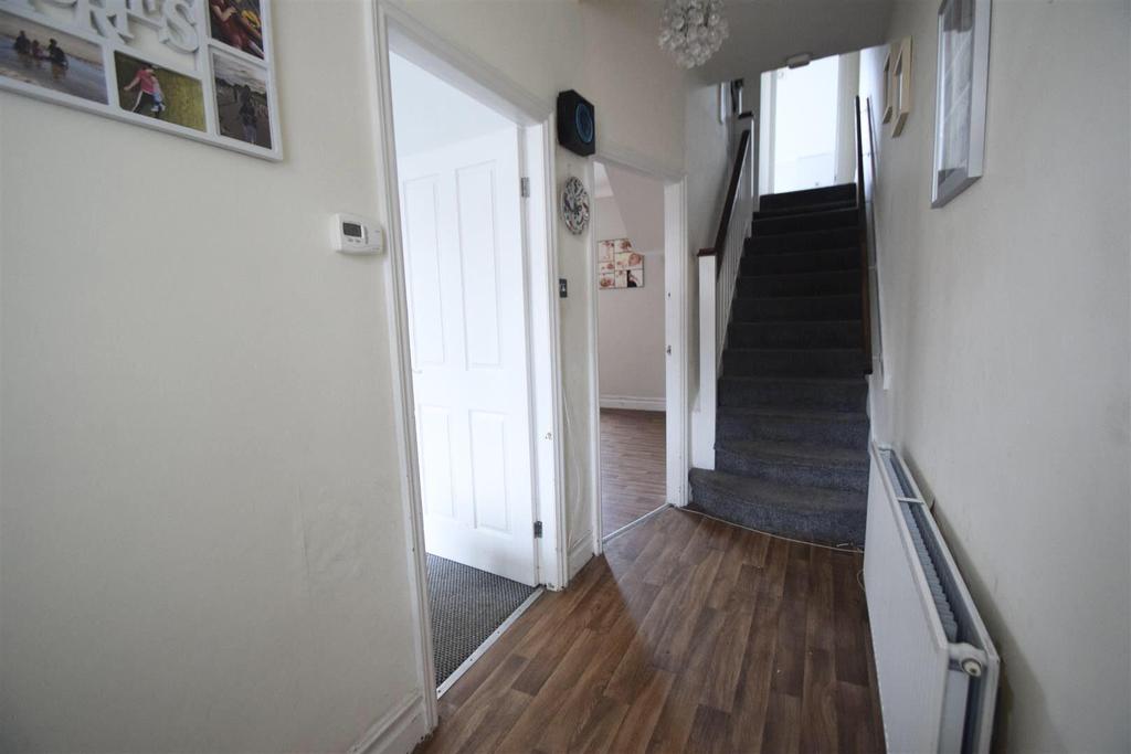 Claremont Road, Whitley Bay 3 bed end of terrace house £299,950