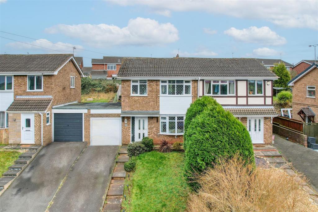 Glebe Road, Thringstone 3 bed semidetached house £945 pcm (£218 pw)