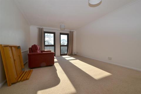 30, Crownlea Court Borrowdale Road, Malvern, WR14 3NG