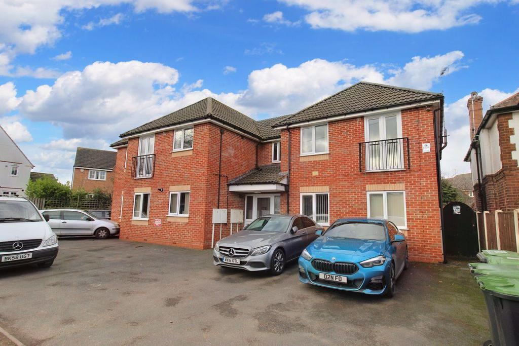 Bye Pass Road, Chilwell, NG9 5HL 2 bed apartment £820 pcm (£189 pw)