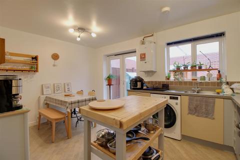 3 Suffolk Drive, Gloucester, GL1 2AF