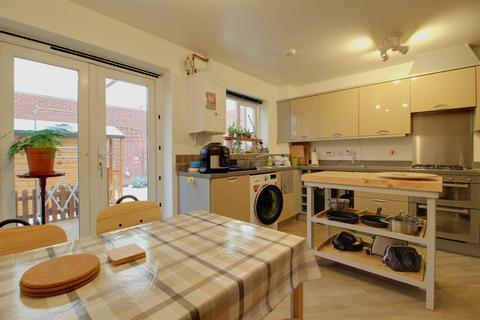 3 Suffolk Drive, Gloucester, GL1 2AF