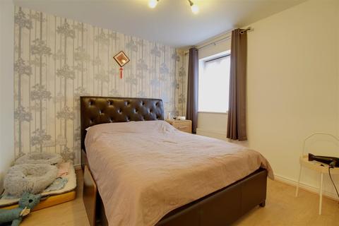 3 Suffolk Drive, Gloucester, GL1 2AF