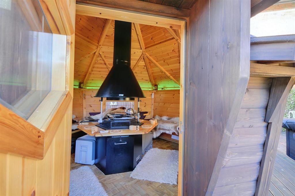 Cabin 1.jpeg