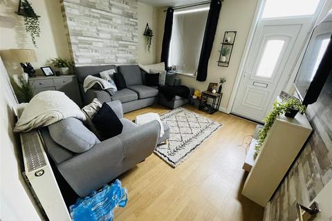 104 Tomkinson Road, Nuneaton, CV10 8BN