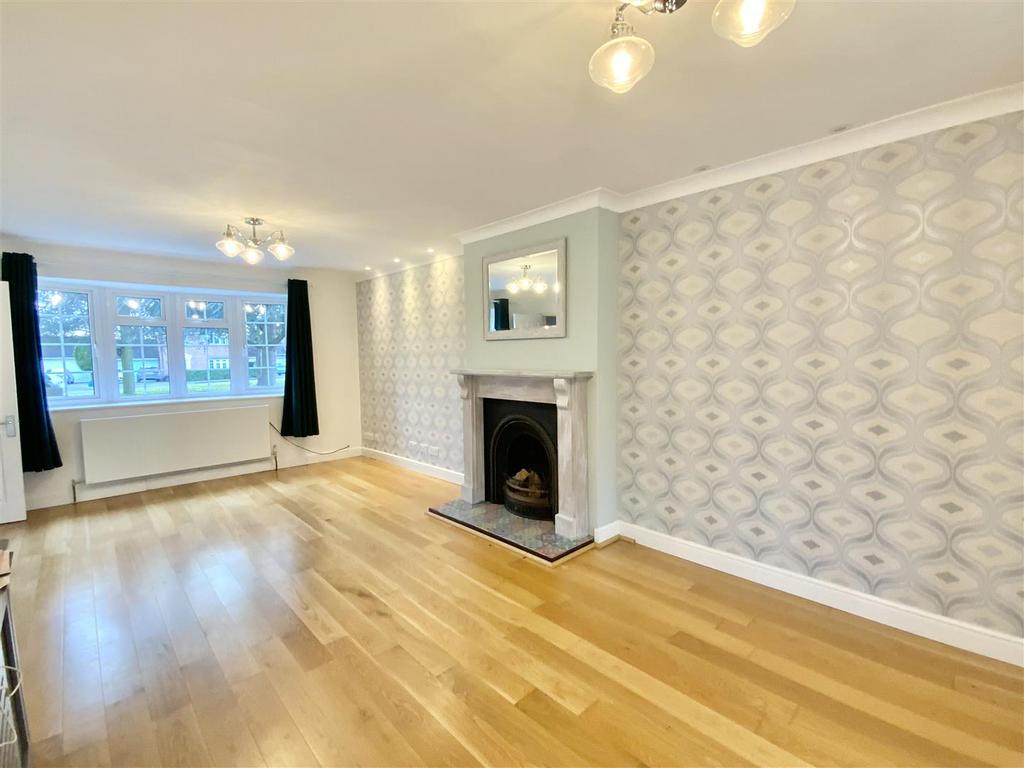 Shepperton Close, Castlethorpe... 3 bed terraced house £343,000