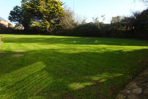 Flat 11, Shearwater House Cedar Crescent, St Marys Bay, Romney Marsh, TN29 0XP