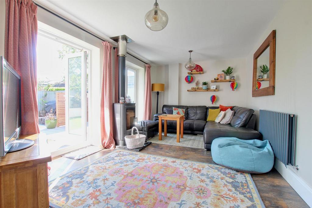 Combined kitchen and dayroom