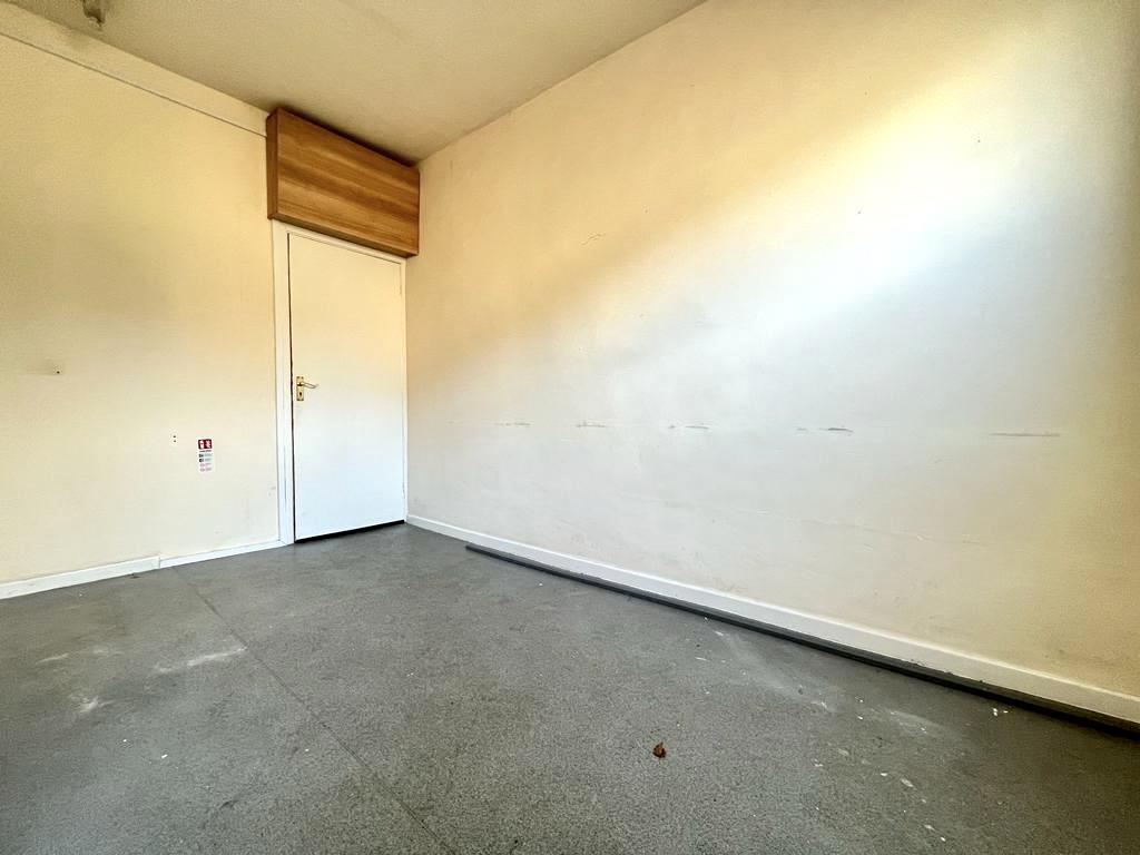 4 D5528 E3-AE9 C-42 D8-99 D9-BFAE5 A2 DDF07.jpeg