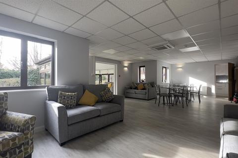 undefined, Winningales Court, Clayhall, IG5 0PX