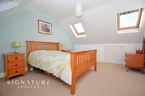 22b Hyde Lane, Bovingdon, Hemel Hempstead, HP3 0EG