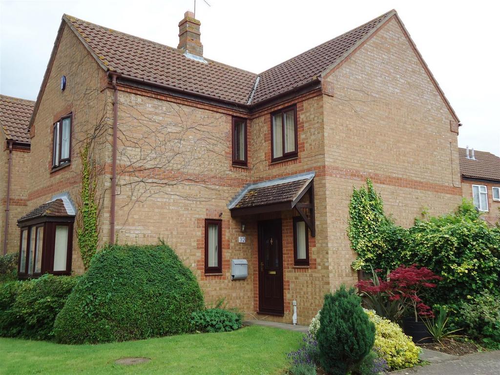 Pound Lane, Bugbrooke 4 bed detached house £1,350 pcm (£312 pw)
