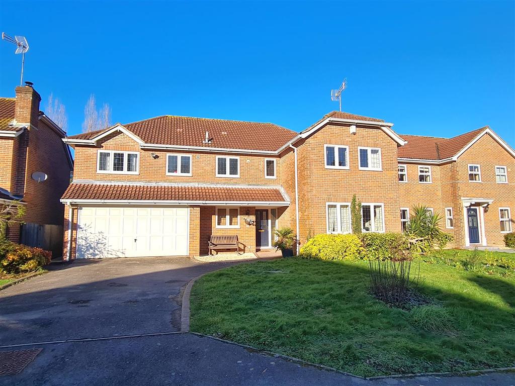 Redcroft Lane, Bursledon 5 bed detached house for sale £725,000